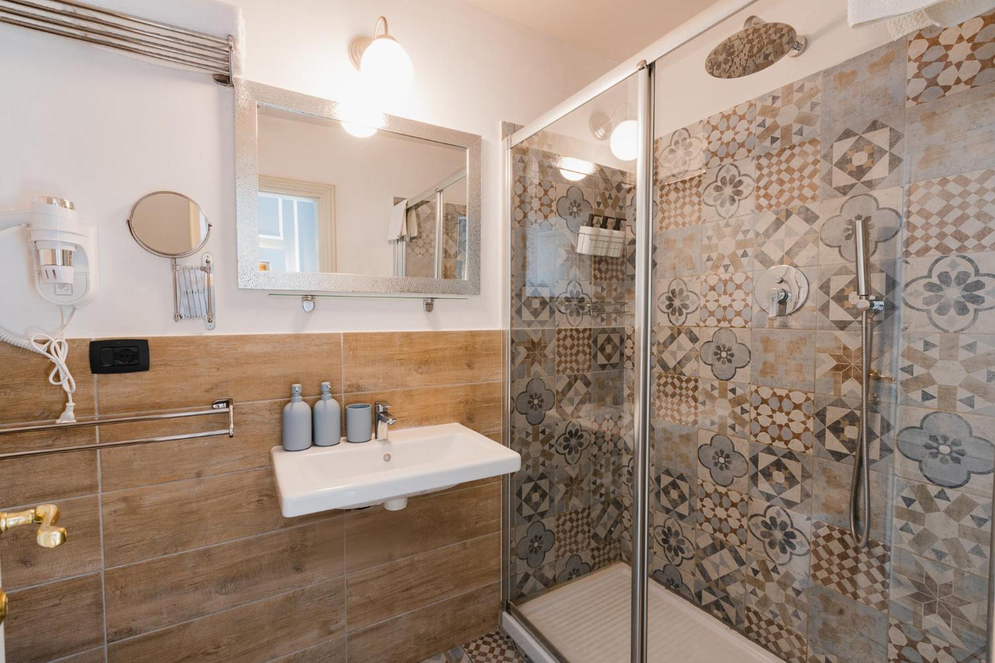 Am Collection Cavour Bed & Breakfast Floransa Dış mekan fotoğraf